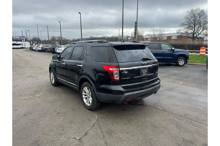 2014 Explorer FWD 4dr Limited image 4