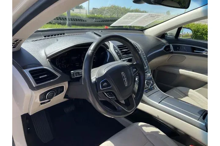 $20888 : Lincoln MKZ 2018 Reserve 4dr image 10