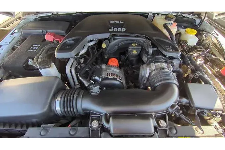 $23895 : Jeep Wrangler Unlimited 2019 image 7