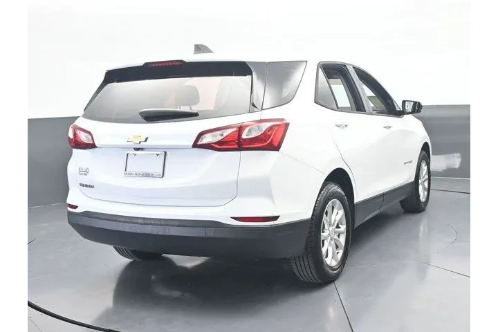 $13991 : Chevrolet Equinox 2019 LS 4d image 5