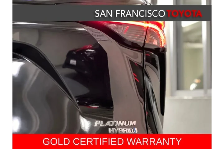 $47888 : Gold Certified 2022 Sienna Pl image 10