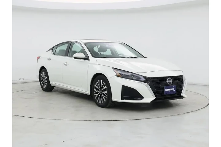 $21998 : Nissan Altima 2023 2.5 SV 4d image 1