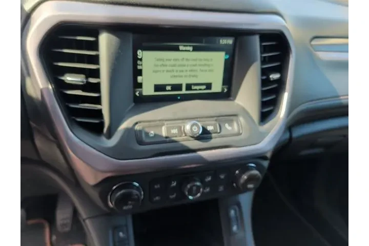 $16354 : GMC Acadia 2017 4x4 SLE-2 4d image 8