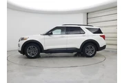 $29998 : Ford Explorer 2022 AWD XLT 4 thumbnail