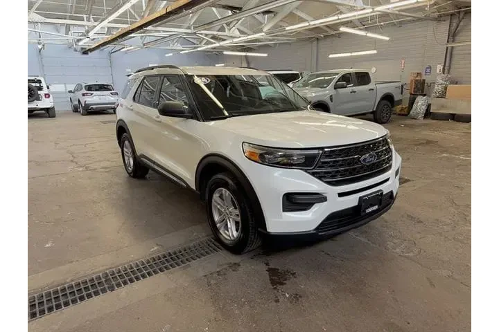$36990 : Ford Explorer 2024 AWD XLT 4 image 7