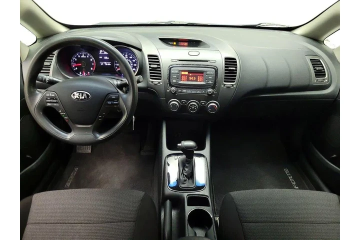 $12599 : Kia Forte 2018 LX 4dr Sedan image 8