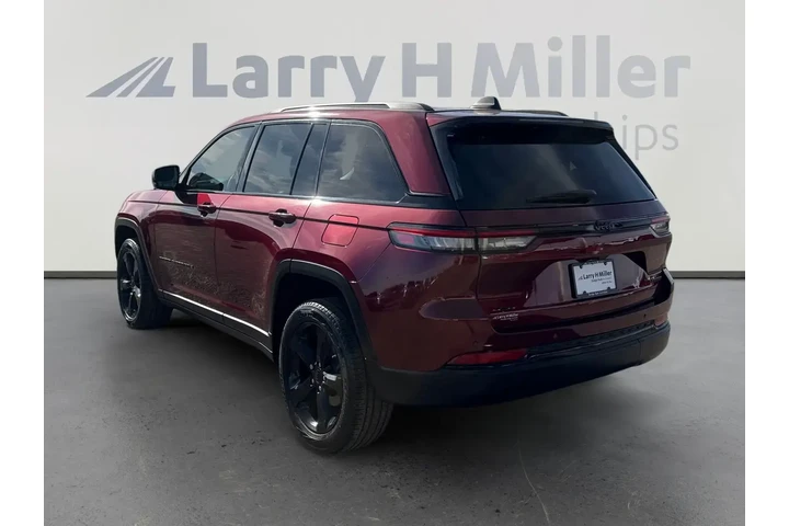 $29877 : Jeep Grand Cherokee 2023 4x4 image 3