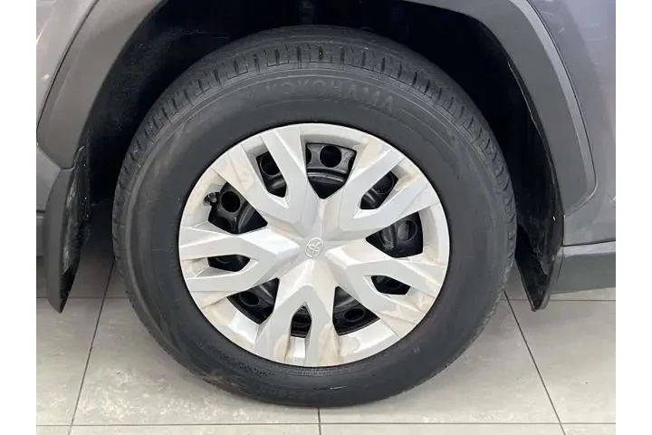 $23889 : Toyota RAV4 2020 AWD LE 4dr image 6