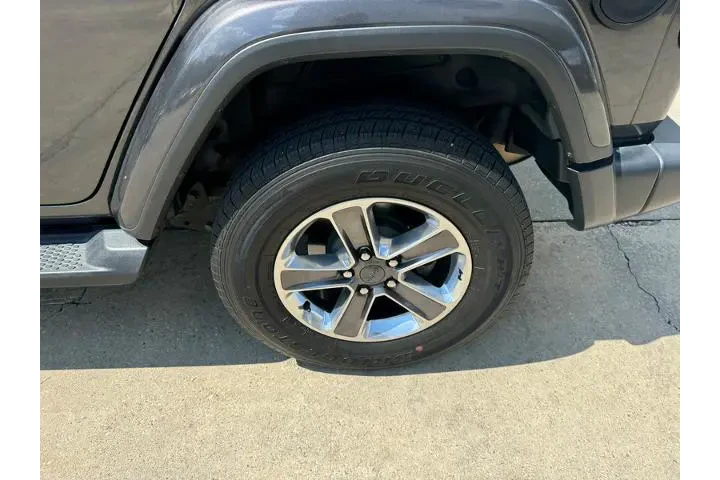 $29980 : Jeep Wrangler Unlimited 2020 image 4