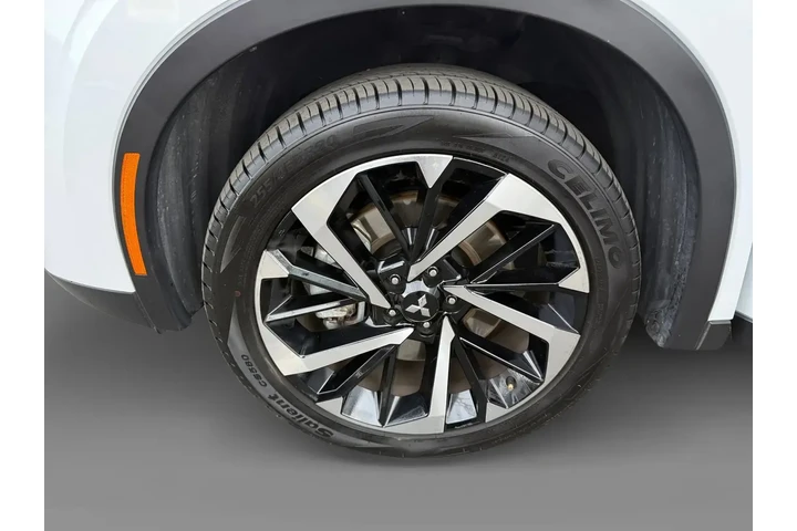 $24771 : Mitsubishi Outlander 2024 SE image 9