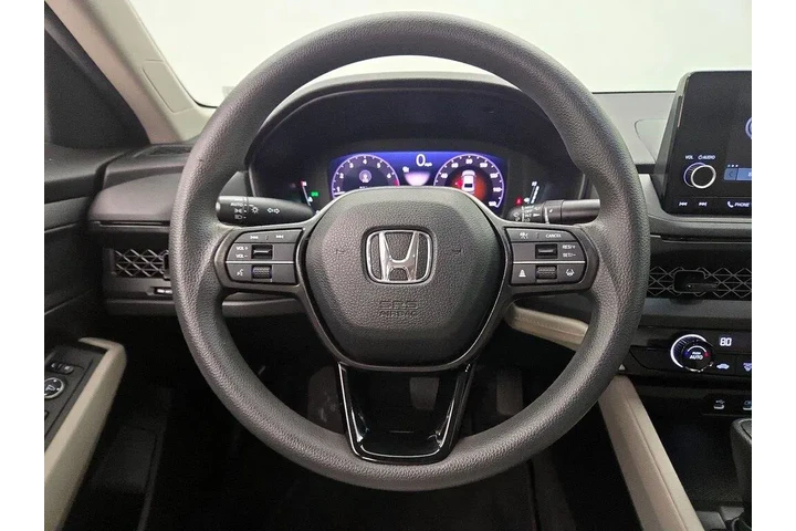 $22998 : Honda Accord 2023 LX 4dr Sed image 5