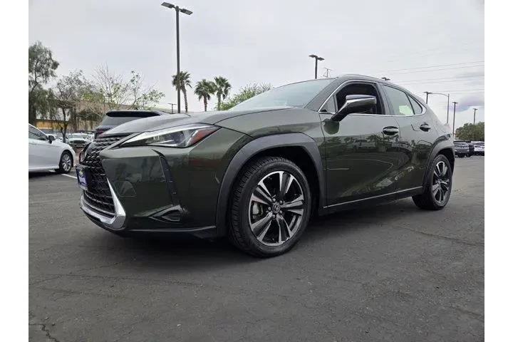$23991 : Lexus UX 200 2019 4dr Crosso image 2