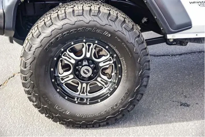 $21995 : Jeep Wrangler Unlimited 2018 image 9