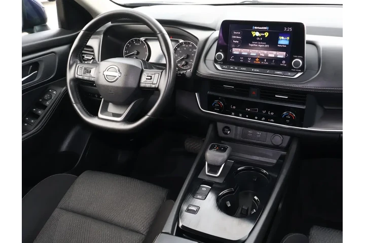 $24988 : Nissan Rogue 2025 SV 4dr Cro image 9