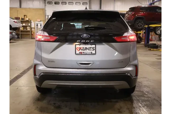 $21077 : Ford Edge 2023 AWD SEL 4dr C image 7