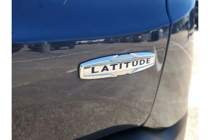 $18988 : Jeep Renegade 2022 4x4 Latit image 6