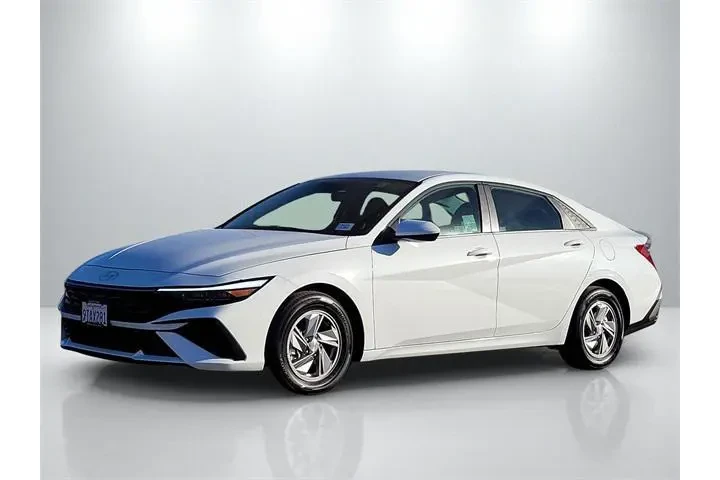 $21650 : Hyundai ELANTRA 2025 SE 4dr image 8