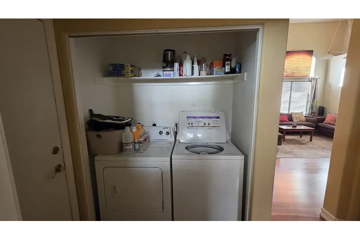 $1500 : Anaheim - 3 bed 2 Bath image 8