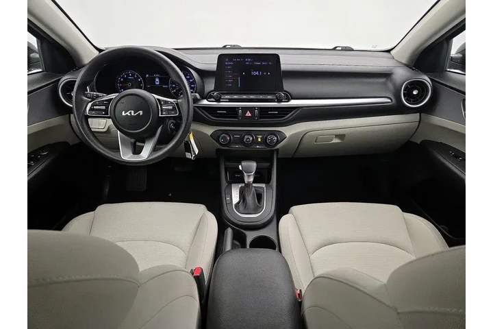 $17998 : Kia Forte 2023 LXS 4dr Sedan image 9