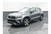 $17881 : Volkswagen Taos 2024 AWD S 4 thumbnail