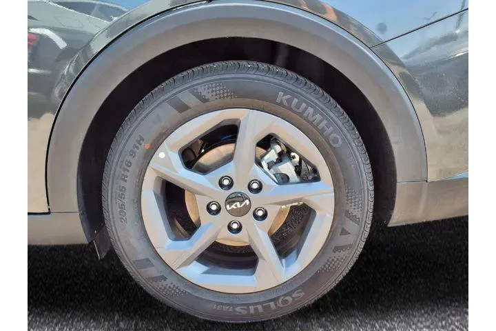 $21611 : Kia K4 2025 LXS 4dr Sedan image 6
