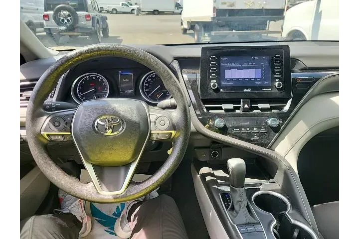 $25100 : Toyota Camry 2023 LE 4dr Sed image 4