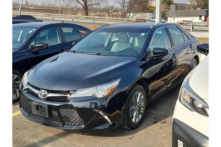 $16299 : Toyota Camry 2017 SE 4dr Sed image 3