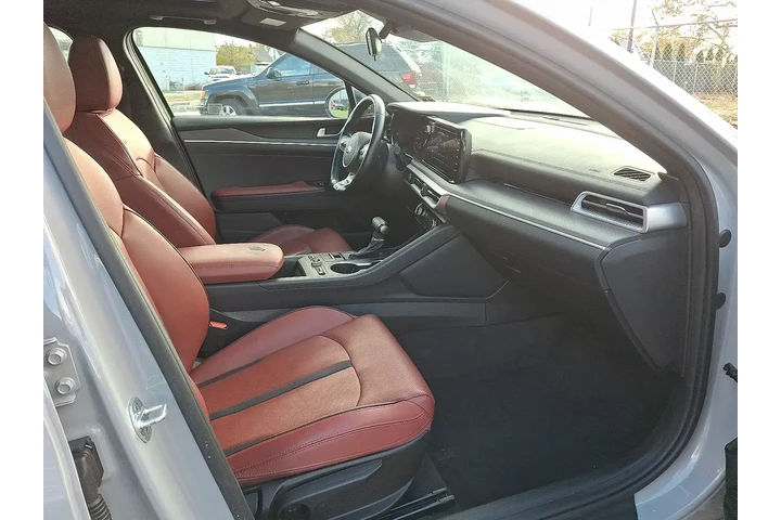 $22979 : Kia K5 2021 GT-Line 4dr Seda image 9