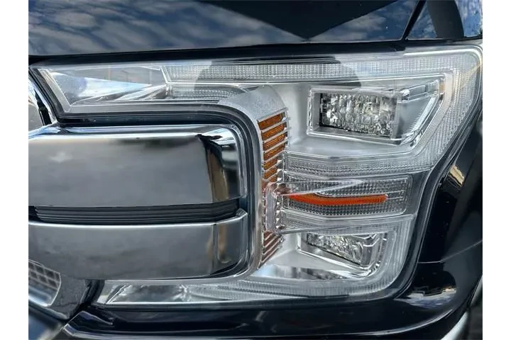 $23412 : Ford F-150 2018 4x4 King Ran image 9