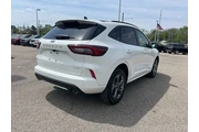 $25263 : Ford Escape 2024 AWD ST-Line thumbnail