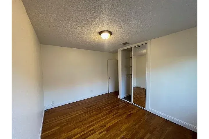 $1250 : Anaheim 3 Bedroom - Listo image 5