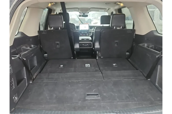 $34000 : Ford Expedition 2024 4x2 XLT image 10