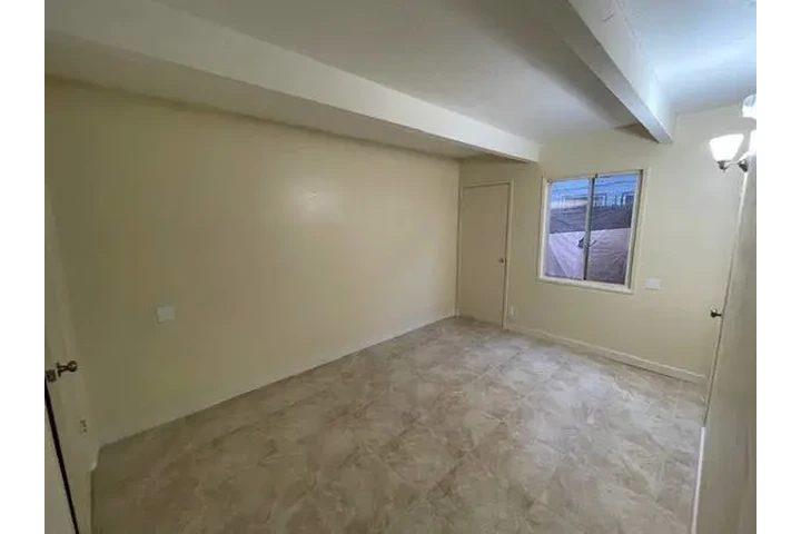 $2395 : 2BD LOS ANGELES image 6