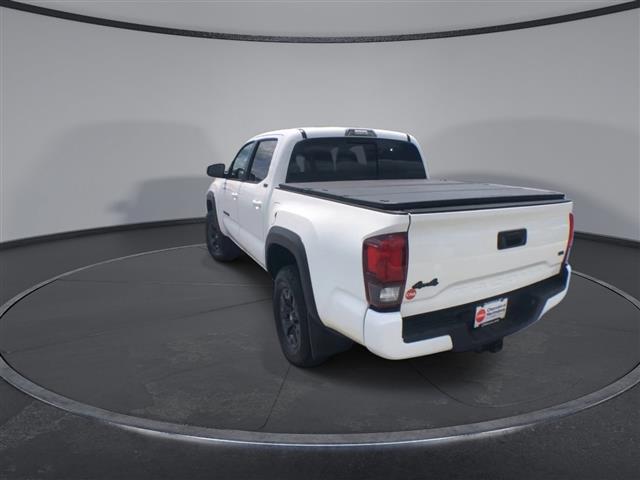 $33000 : PRE-OWNED 2021 TOYOTA TACOMA image 7