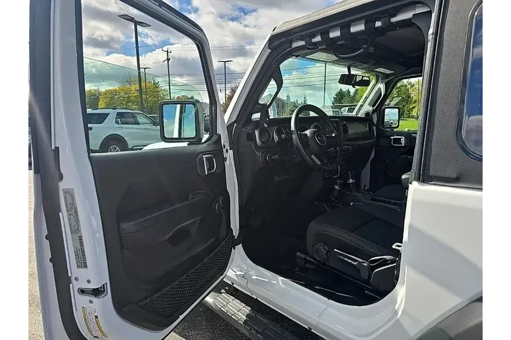 $27451 : Jeep Wrangler 2022 4x4 Sport image 9