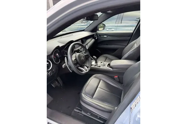 $24590 : Alfa Romeo Stelvio 2023 Spri image 3