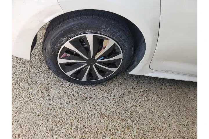 $16857 : Toyota Corolla 2021 LE 4dr S image 5