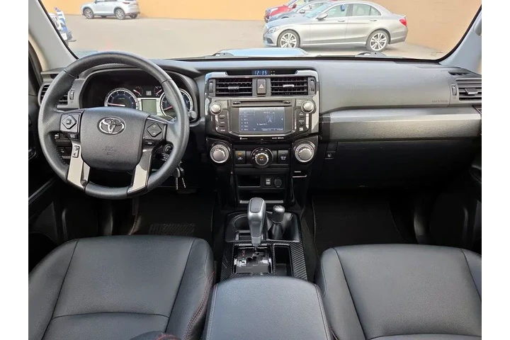 $33998 : Toyota 4Runner 2018 4x4 SR5 image 8