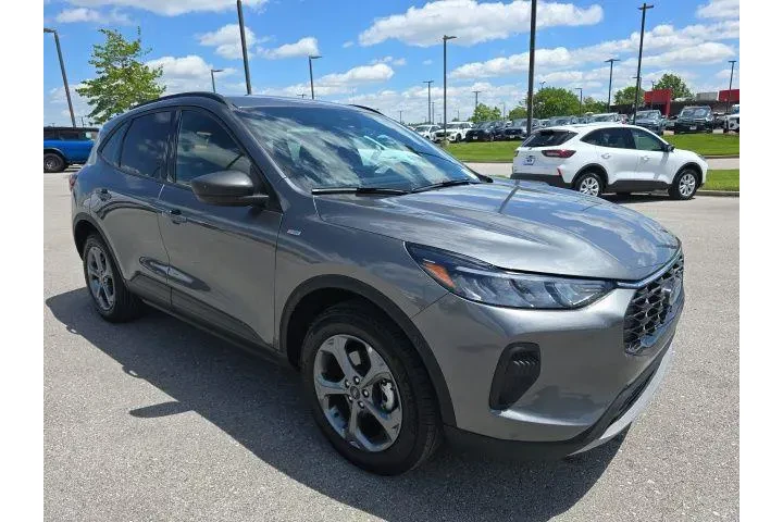 $27500 : Ford Escape 2025 AWD ST-Line image 7