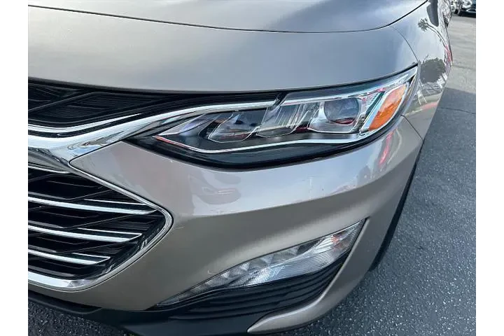 $24995 : Chevrolet Malibu 2024 LT 4dr image 9