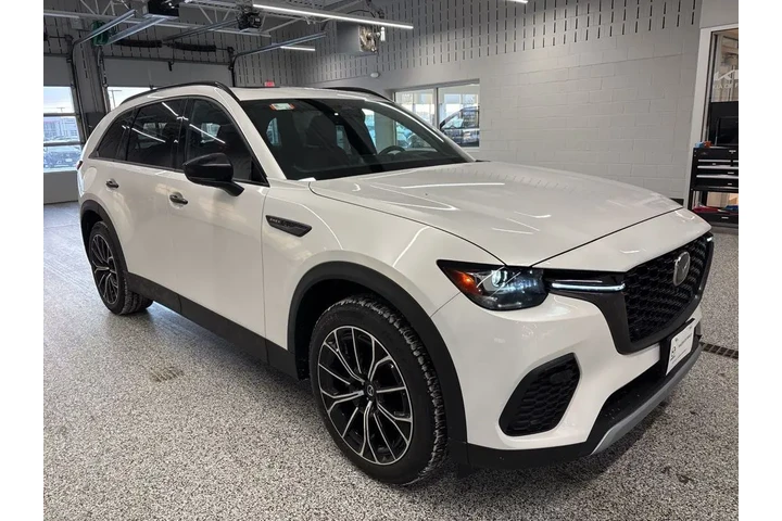 $41498 : 2025 CX-70 PHEV Premium Plus image 3