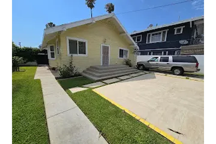 LONG BEACH CASA EN RENTA image 2