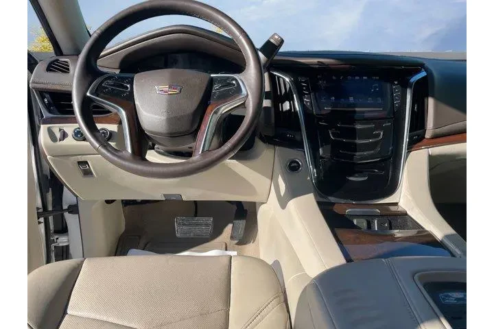 $28344 : Cadillac Escalade 2017 4x4 P image 9