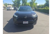 $31995 : Toyota RAV4 2023 AWD XLE 4dr thumbnail
