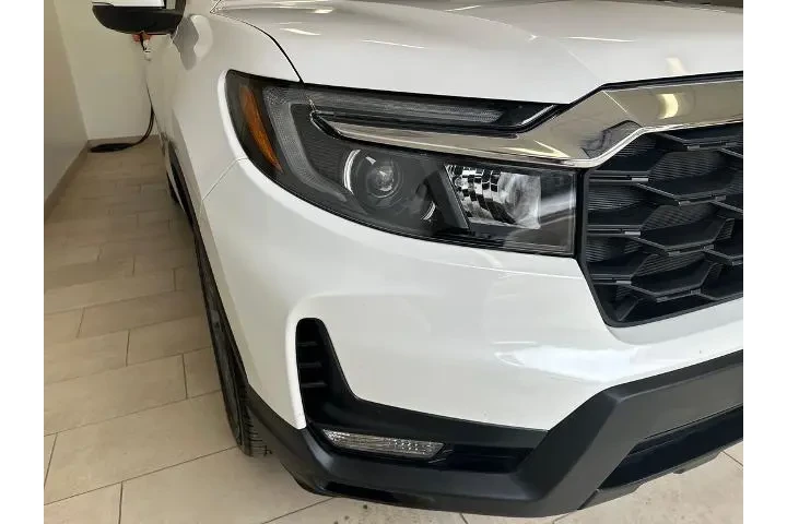 $31598 : Honda Passport 2023 AWD EX-L image 9