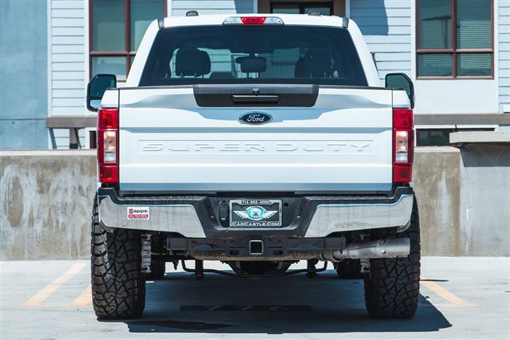 2021 Super Duty F-250 SRW XLT image 10