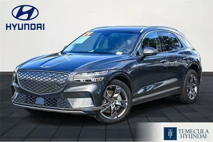 $35500 : Genesis Electrified GV70 202 image 1