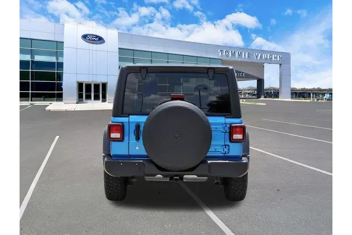 $31991 : Jeep Wrangler 2024 4x4 Willy image 3