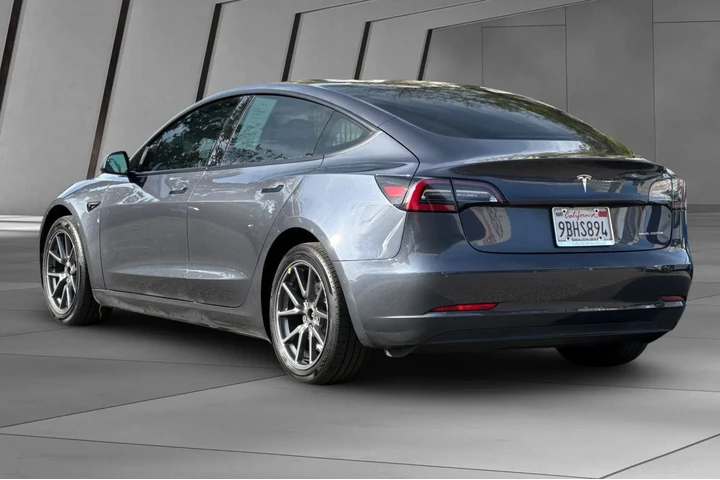 $24900 : Tesla Model 3 2022 AWD Long image 10