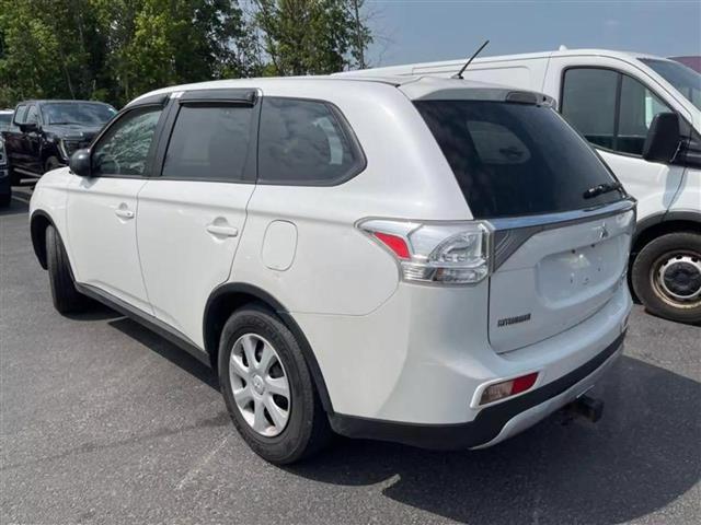 $8525 : 2015 MITSUBISHI OUTLANDER2015 image 3